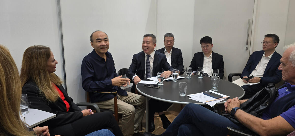 Delegação da Província de Hubei (China) em São Gonçalo (RJ) · 5