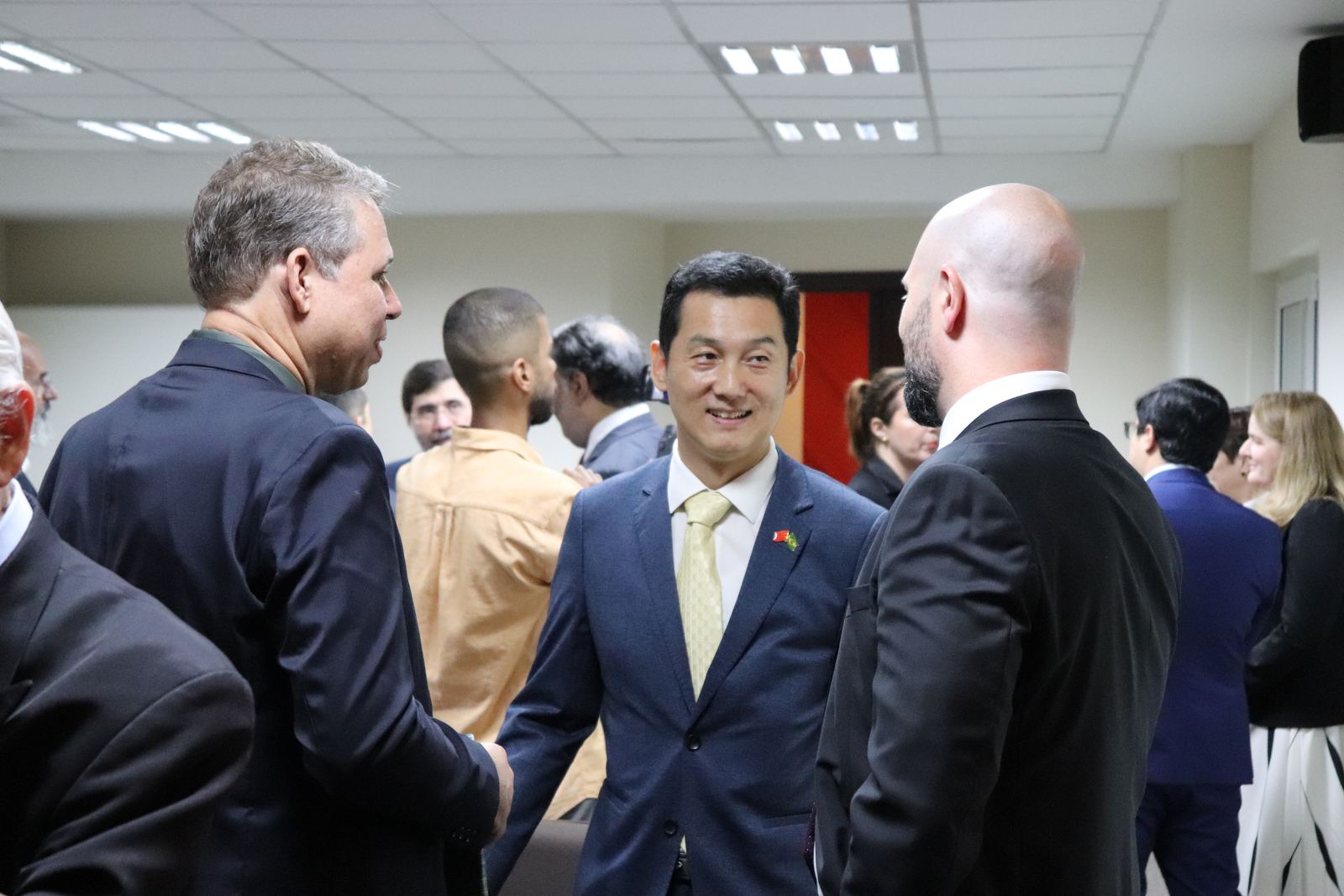 IECBC and Pellon sign cooperation agreement and put Panda Bonds on the agenda · 5